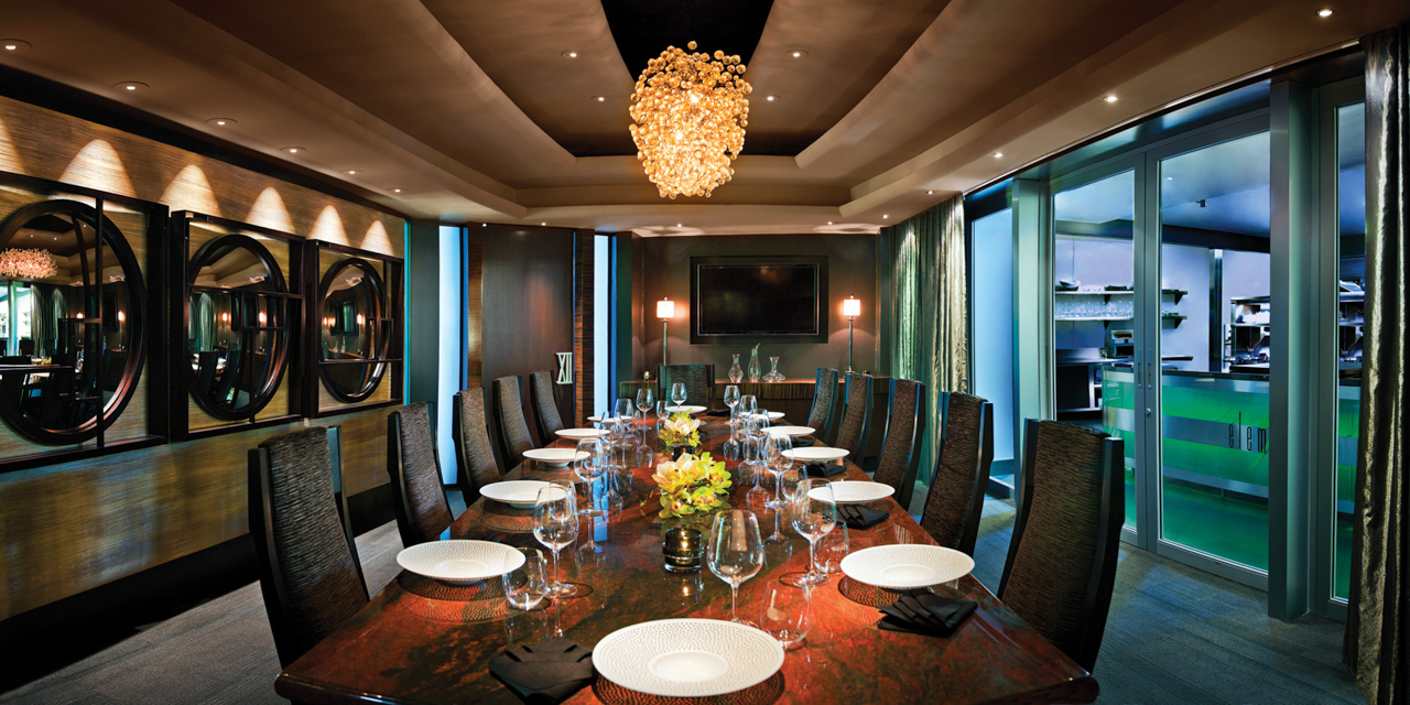 Table XII offers an intimate fully customizable private dining experience for up to 12 guests in a setting of sophisticated luxury.  Set against the base of Camelback Mountain, Sanctuary Camelback Mountain, A Gurney’s Resort & Spa reintroduces XII, a private dining room with all new highly customizable menus and specialized offerings developed by executive chef Gregory James.