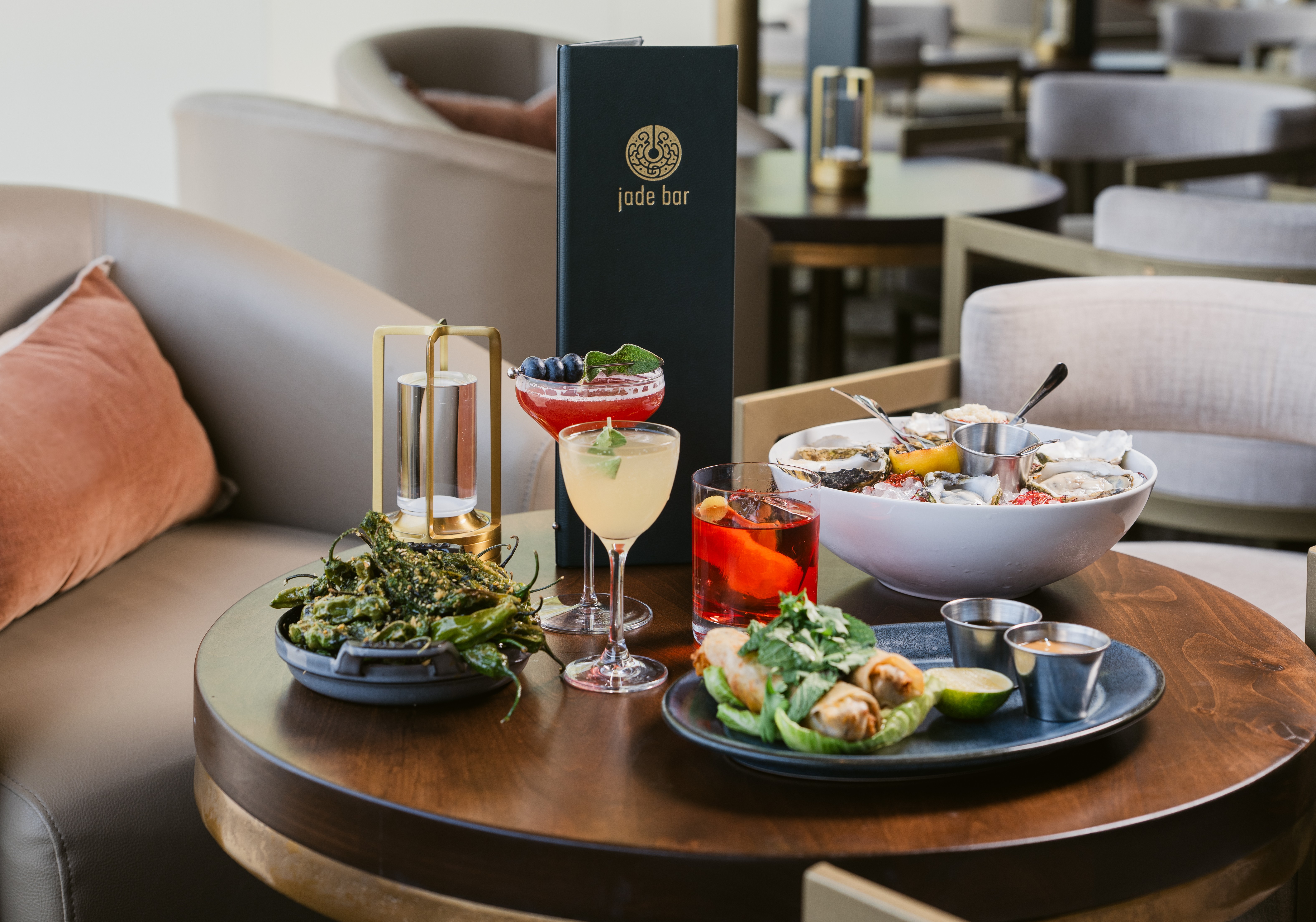 Food and drinks in Jade Bar
