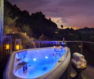 Villa Luna hot tub